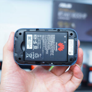 Bộ Phát WiFi 3G/4G Huawei E5783-836 Tốc Độ 4G 300Mbps, WiFi hai băng tần 867Mbps. Pin 3000mAh, Hỗ Trợ 32 Kết Nối Đồng Thời